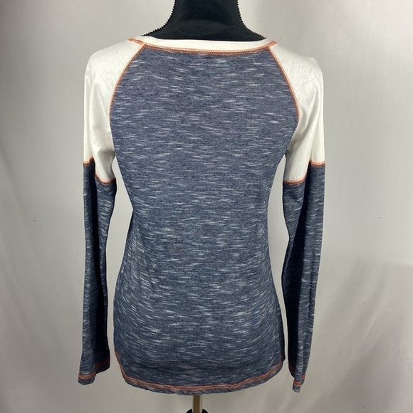 NFL Chicago Bears Women’s Long Sleeve Pull Over Top - Picture 2 of 5